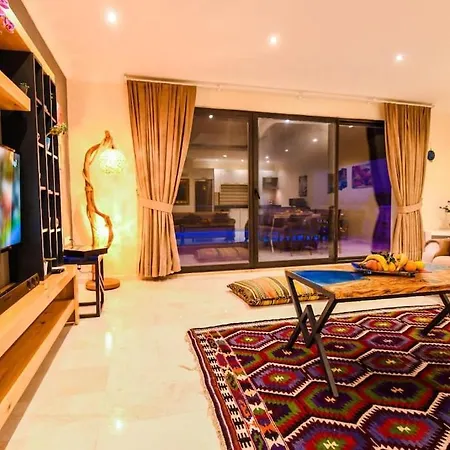 Buesra / Kalkan